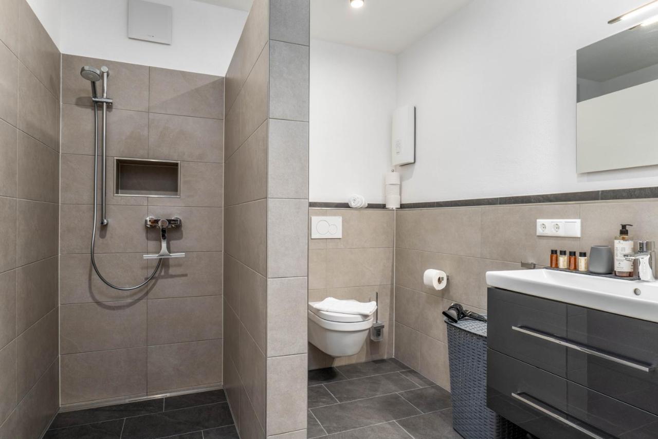 Vivamosel: Appartement Mit Mosel & Burgblick - Balkon - Parken - Aufzug - Fahrradraum Cochem Bagian luar foto