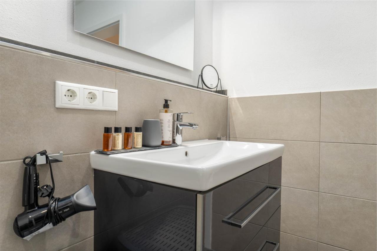 Vivamosel: Appartement Mit Mosel & Burgblick - Balkon - Parken - Aufzug - Fahrradraum Cochem Bagian luar foto